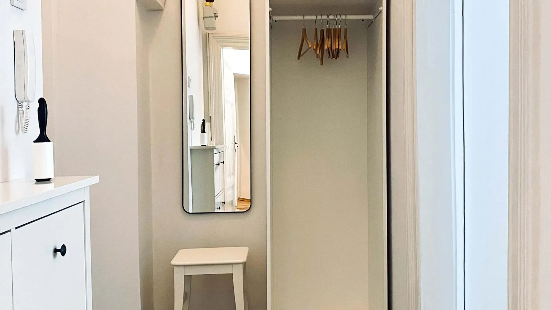 Beautiful Apartment With Two Rooms, Cracow Old Town Krakow Poland